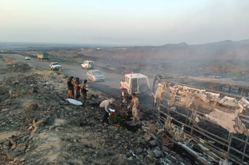 17 قتيلا بحادثة مرورية مروعة في جنوب اليمن