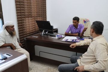 رئيس لجنة الخدمات بخورمكسر يبحث مع لجنة شركة الغاز آلية تنظيم عمل وكلاء الغاز في المديرية رئيس لجنة الخدمات بخورمكسر يبحث مع لجنة شركة الغاز آلية تنظيم عمل وكلاء الغاز في المديرية