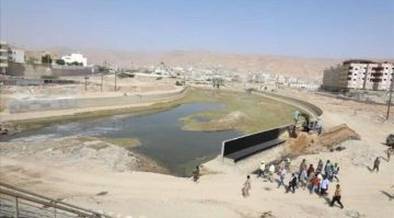 محافظ حضرموت يتفقد مشروع المرحلة الثانية لخور المكلا