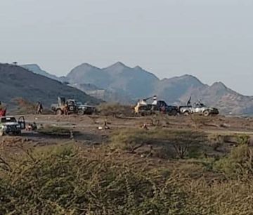 مسلحون قبليون يسقطون طائرة مسيرة لقوات طارق صالح وسط اشتباكات في الوازعية