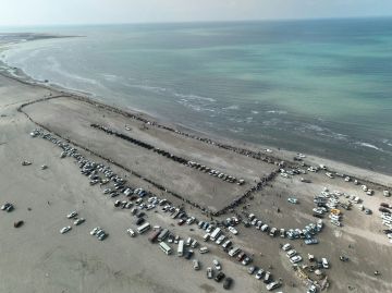 وقفة قبلية مسلحة بالحديدة وفاء لدماء الشهداء واستمرارا للتعبئة والجهوزية في مواجهة العدو وقفة قبلية مسلحة بالحديدة وفاء لدماء الشهداء واستمرارا للتعبئة والجهوزية في مواجهة العدو