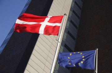 الدنمارك: تخصيص حزمة مساعدات عسكرية جديدة لأوكرانيا بـ220 مليون دولار الدنمارك: تخصيص حزمة مساعدات عسكرية جديدة لأوكرانيا بـ220 مليون دولار