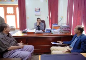 محافظ شبوة يوجه بصرف عاجل لرواتب التربويين ويؤكد: التعليم مسؤولية وطنية لا تحتمل التأخير محافظ شبوة يوجه بصرف عاجل لرواتب التربويين ويؤكد: التعليم مسؤولية وطنية لا تحتمل التأخير