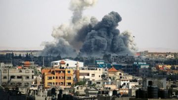 جيش الاحتلال ينسف عشرات المباني برفح جيش الاحتلال ينسف عشرات المباني برفح