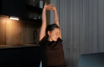 حركات تمدد بسيطة قبل النوم لراحة الجسد والعقل