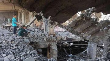 قصف إسرائيلي مكثف على 4 مدن في غزة قصف إسرائيلي مكثف على 4 مدن في غزة