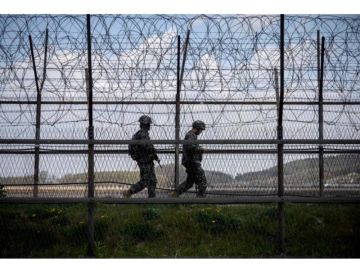 كوريا الجنوبية تقترح إجراء محادثات عسكرية مع نظيرتها الشمالية لمنع الاشتباكات المحتملة على الحدود