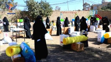 اتحاد نساء اليمن بذمار يوزع مشاريع تمكين اقتصادي لـ 15 أسرة