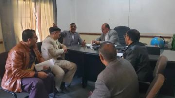 اجتماع يناقش خطط ومستوى الأداء في جامعة عمران اجتماع يناقش خطط ومستوى الأداء في جامعة عمران