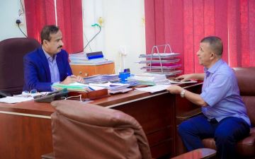 بن الوزير يوجه بصرف مخصصات الأندية الرياضية ويرحب باستضافة بطولة قنا الدولية للشطرنج بشبوة