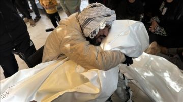 غزة: ارتفاع حصيلة الإبادة الإسرائيلية إلى 70 ألفا و103 شهداء غزة: ارتفاع حصيلة الإبادة الإسرائيلية إلى 70 ألفا و103 شهداء