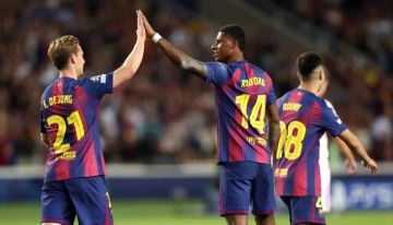 دي يونج يعزز قائمة برشلونة لمواجهة تشيلسي