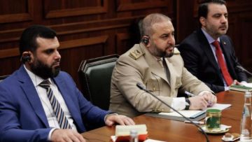 وزير الدفاع السوري يلتق وفدا روسيا في دمشق