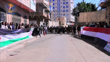 وقفات للمكاتب التنفيذية بأمانة العاصمة تأكيدا على ثبات الموقف المناصر لغزة وقضايا الأمة