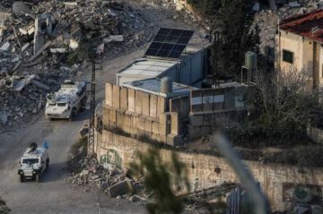 الجيش الإسرائيلي يطلق النار على جنود اليونيفيل جنوب لبنان الجيش الإسرائيلي يطلق النار على جنود اليونيفيل جنوب لبنان