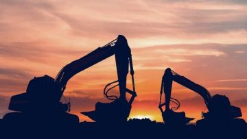 القائم بالأعمال الأمريكي يجتمع بمسؤولي قطاع التعدين البرازيلي القائم بالأعمال الأمريكي يجتمع بمسؤولي قطاع التعدين البرازيلي