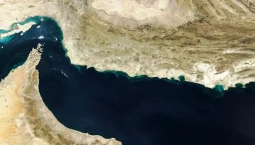 حادث بحري قبالة سواحل الإمارات وإعلان للبحرية البريطانية عن نشاط مشبوه 