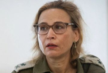 نقل المدعية العسكرية الإسرائيلية السابقة إلى المستشفى نقل المدعية العسكرية الإسرائيلية السابقة إلى المستشفى