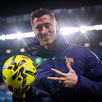 برشلونة يفوز على سيلتا فيغو 4-2 ويشعل صراع الليغا مع ريال مدريد