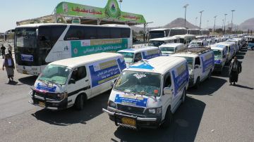 شرطة مرور صنعاء تتحرك لوقف ابتزاز مندوبي الفرز لأصحاب الباصات