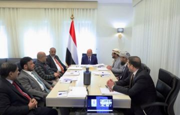 شرعنة قرارات الزبيدي.. هل تدخل السلطة اليمنية مرحلة إعادة تشكيل؟ شرعنة قرارات الزبيدي.. هل تدخل السلطة اليمنية مرحلة إعادة تشكيل؟