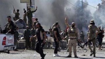 اشتباكات بين قوات الأمن وفصائل مسلحة في السويداء اشتباكات بين قوات الأمن وفصائل مسلحة في السويداء