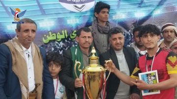 النصر بطلا لكأس الوفاء للفقيدين سام وعبدالدائم حاتم بمديرية ضوران في ذمار النصر بطلا لكأس الوفاء للفقيدين سام وعبدالدائم حاتم بمديرية ضوران في ذمار