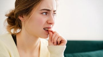 نقص هذه الفيتامينات سبب تكسر أظافرك نقص هذه الفيتامينات سبب تكسر أظافرك