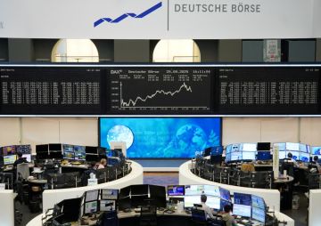 انخفاض الأسهم الأوروبية مع تراجع توقعات خفض الفائدة الأمريكية انخفاض الأسهم الأوروبية مع تراجع توقعات خفض الفائدة الأمريكية