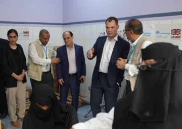 بريطانيا تدعو إلى العمل معا لدعم الحكومة اليمنية