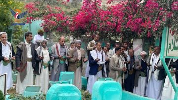 رئاسة جامعة حجة تزور روضات الشهداء في عدد من المديريات رئاسة جامعة حجة تزور روضات الشهداء في عدد من المديريات