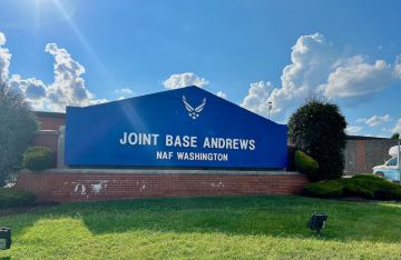 شبكة CNN: نقل عدة أشخاص من قاعدة عسكرية أمريكية إلى المستشفى بعد فتح طرد مشبوة شبكة CNN: نقل عدة أشخاص من قاعدة عسكرية أمريكية إلى المستشفى بعد فتح طرد مشبوة