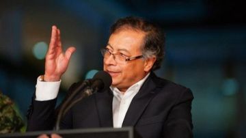 رئيس كولومبيا ينشر حساباته المصرفية علنا رئيس كولومبيا ينشر حساباته المصرفية علنا