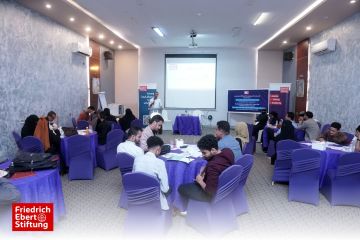 لليوم الثاني .. مواصلة أعمال برنامج مهارات الخطابة والخطاب السياسي للشباب القيادي في عدن