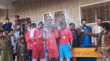 الأهلي يحرز بطولة الوفاء لغزة لكرة القدم في كشر الأهلي يحرز بطولة الوفاء لغزة لكرة القدم في كشر