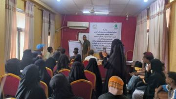 جمعية العيدروس النسوية تطلق برنامجا توعويا حول مخاطر المياه الملوثة وطرق الوقاية منها في عدن