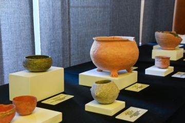 سلطنة عمان تبدأ أعمال المؤتمر الإقليمي لمكافحة الاتجار غير المشروع بالممتلكات الثقافية سلطنة عمان تبدأ أعمال المؤتمر الإقليمي لمكافحة الاتجار غير المشروع بالممتلكات الثقافية