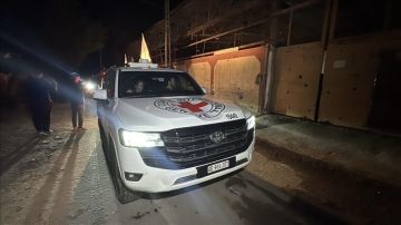 الجيش الإسرائيلي يعلن إستلام الصليب الأحمر جثة أحد أسراه الجيش الإسرائيلي يعلن إستلام الصليب الأحمر جثة أحد أسراه