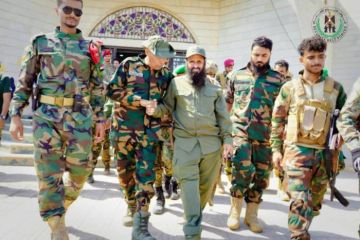 وفد أمني يزور المنطقة الحرة بعدن لتأمين المرافق الاستراتيجية