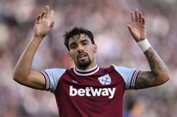 باكيتا ينتقد الاتحاد الإنجليزي لعدم تقديم الدعم النفسي له خلال أزمة سابقة باكيتا ينتقد الاتحاد الإنجليزي لعدم تقديم الدعم النفسي له خلال أزمة سابقة