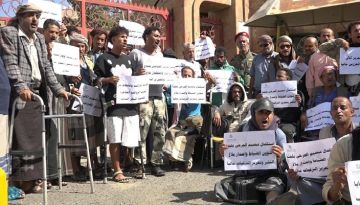 تعز جرحى القوات الموالية للتحالف يواصلون احتجاجهم بسبب تجاهل مطالبهم