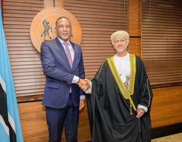 عمان وبوتسوانا توقعان أربع اتفاقيات شراكة اقتصادية واستثمارية طويلة