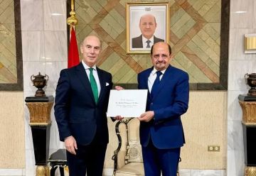 وزير الخارجية يتسلم أوراق اعتماد السفير الإسباني ويؤكد حرص اليمن على تعزيز التعاون مع مدريد