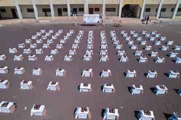 درع الوطن تدشن المرحلة الثالثة من توزيع السلل الغذائية في ردفان بلحج درع الوطن تدشن المرحلة الثالثة من توزيع السلل الغذائية في ردفان بلحج