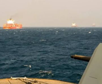 تحرك أوروبي جديد لحماية السفن التجارية في البحر الأحمر عقب إعلان الحوثيين الأخير تحرك أوروبي جديد لحماية السفن التجارية في البحر الأحمر عقب إعلان الحوثيين الأخير