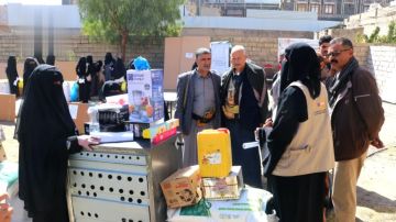 توزع مشاريع التمكين الاقتصادي لـ 15 أسرة في ذمار توزع مشاريع التمكين الاقتصادي لـ 15 أسرة في ذمار