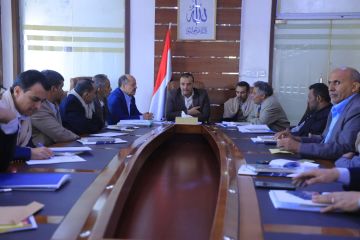 اجتماع يناقش تطوير آليات عمل مكاتب وزارة الاقتصاد