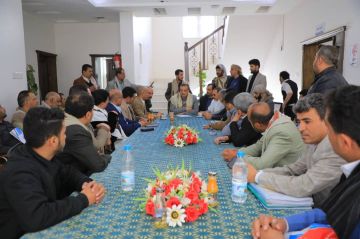 القائم بأعمال وزير الاقتصاد يلتقي قيادة الغرفة التجارية الصناعية بأمانة العاصمة