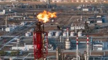 بلغاريا تعزز الإجراءات الأمنية في مصفاة لوك أويل استعدادا للسيطرة عليها