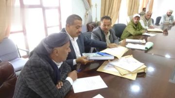 فتح مظاريف مناقصة شراء معدات للوحدة التنفيذية لإعادة تأهيل الطرق في إب